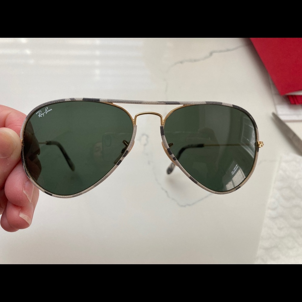 Ray-Ban Aviators - Picture 3 of 11